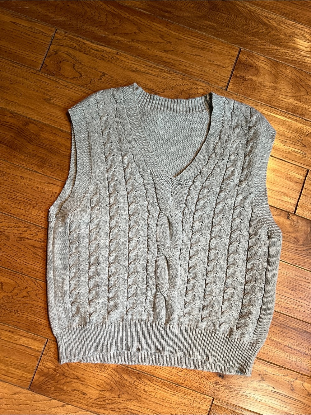 V-Neck Cable Knit Sweater Vest - Gray